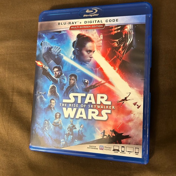 STAR WARS The Rise of Skywalker - Picture 1 of 6